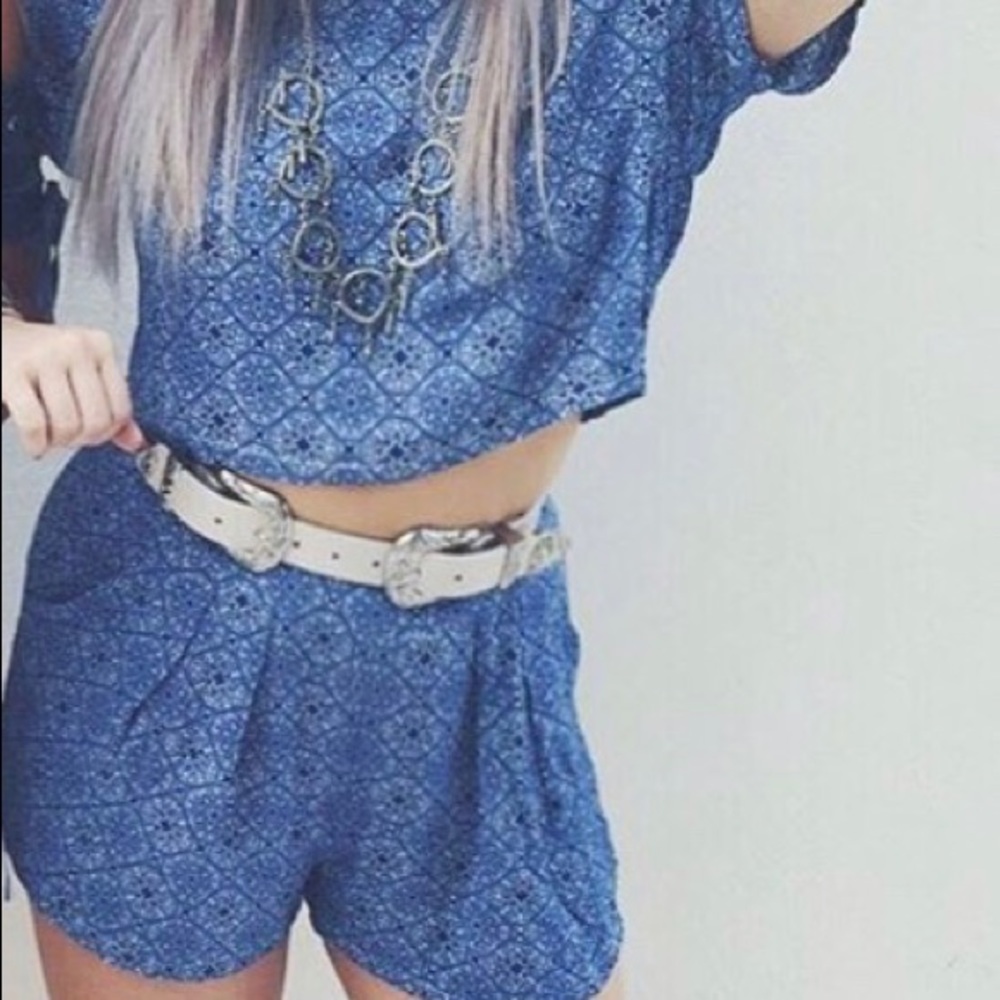 ❤️ Shorts - Picture 3 of 3